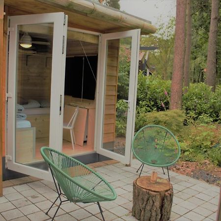 Zen-Bungalow No 1 Met Sauna En Hottub Rheezerveen Exterior photo
