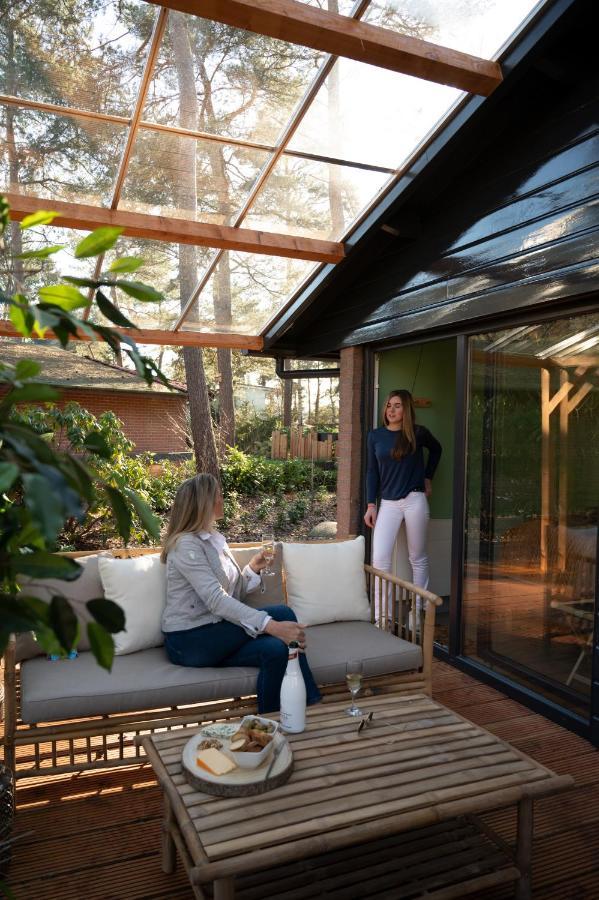 Zen-Bungalow No 1 Met Sauna En Hottub Rheezerveen Exterior photo